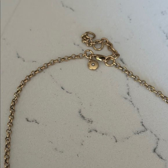 Elegant Gold Crystal Necklace - Picture 3 of 11